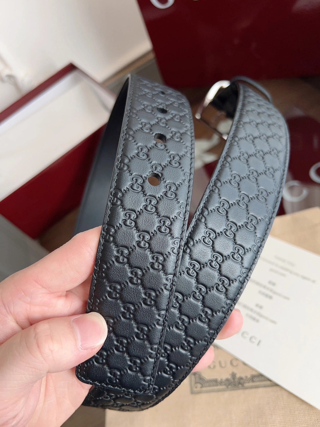 Gucci Signature Leather Belt with Silver Square Buckle - Hình 4