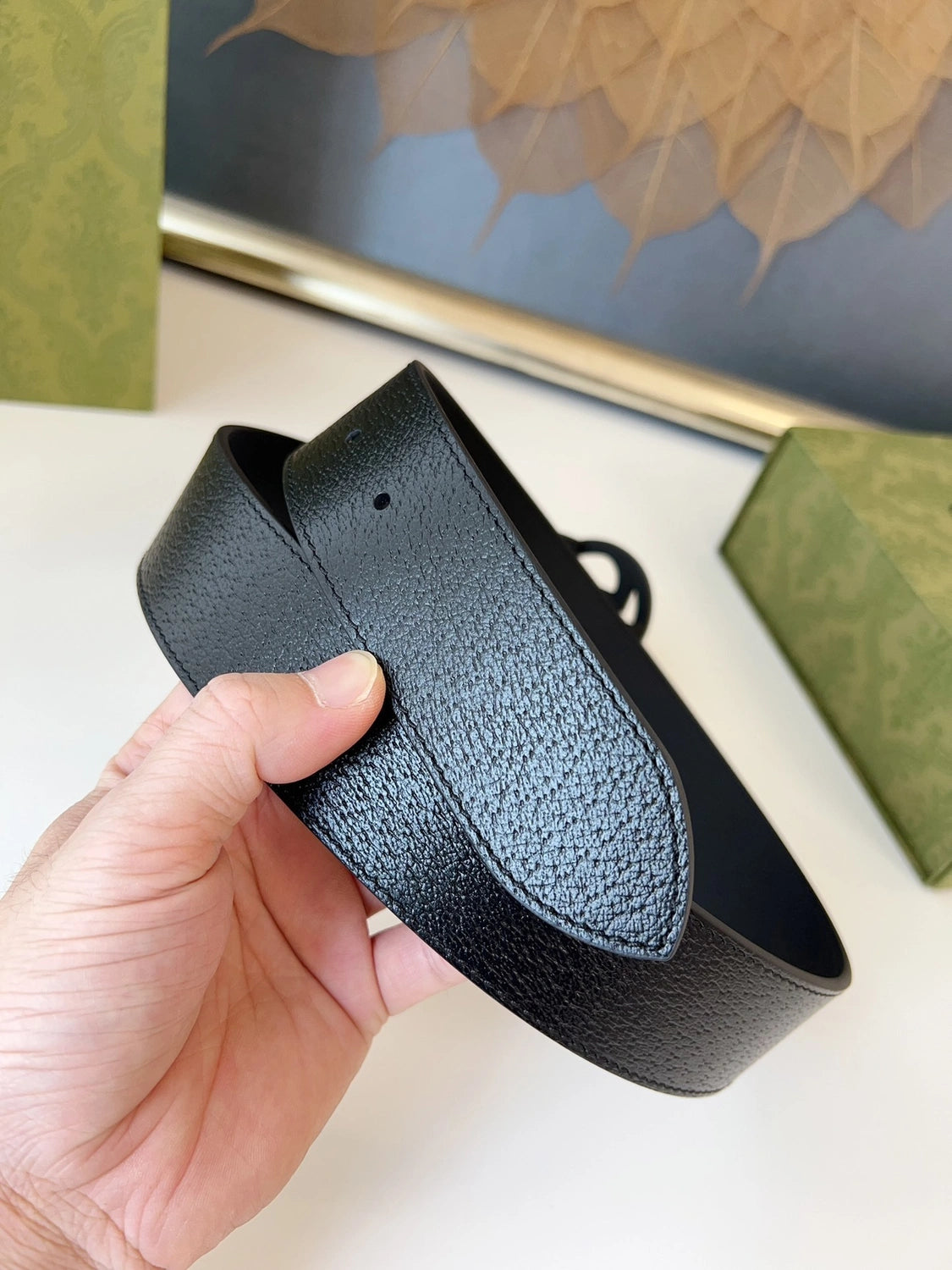 Premium Black Leather Belt with Iconic "G" Buckle - Hình 5