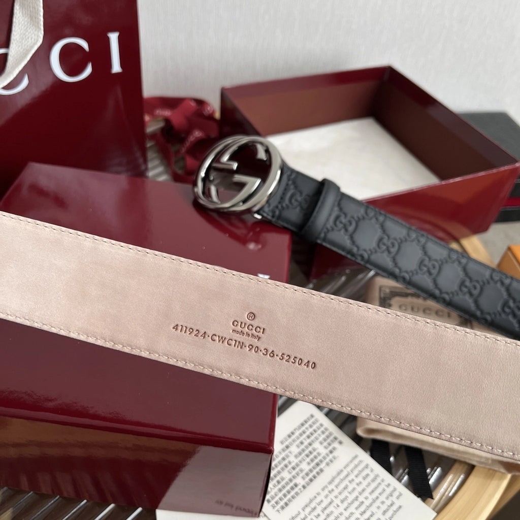 Gucci Embossed Leather Belt with Silver GG Buckle - Hình 5