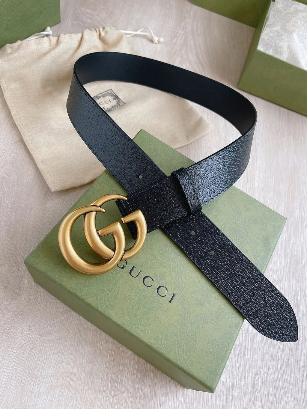 Gucci Leather Belt with Double G Buckle - Hình 5