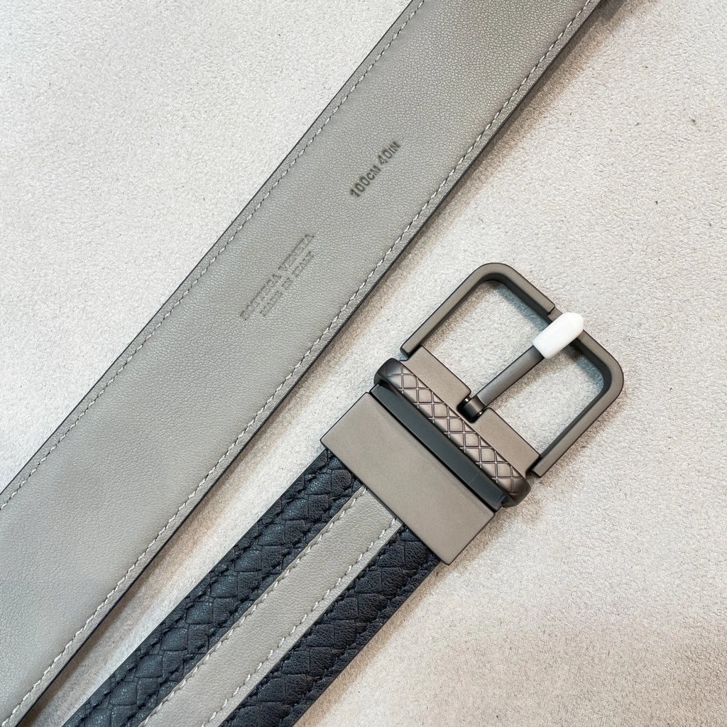 Premium Leather Belt with Black and Gray Stripe Design - Hình 5