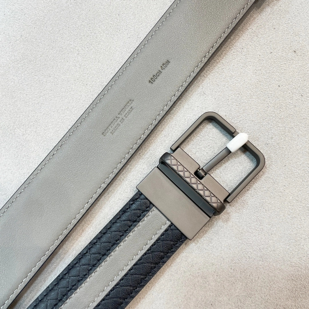Premium Leather Belt with Black and Gray Stripe Design - Hình 5