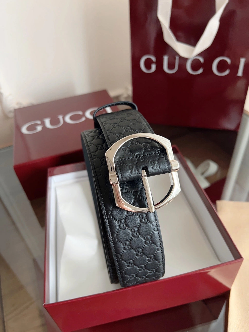 Gucci Premium Leather Belt in Black with Silver Buckle - Hình 5
