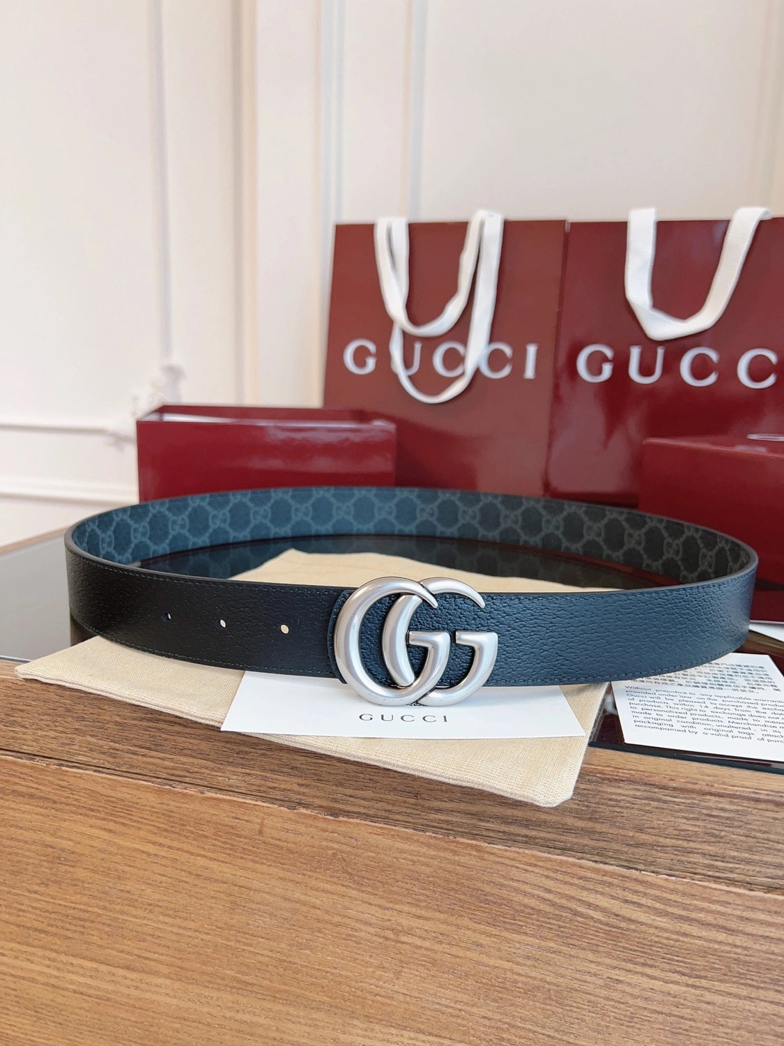 Gucci GG Supreme Belt in Grey and Black - Hình 4