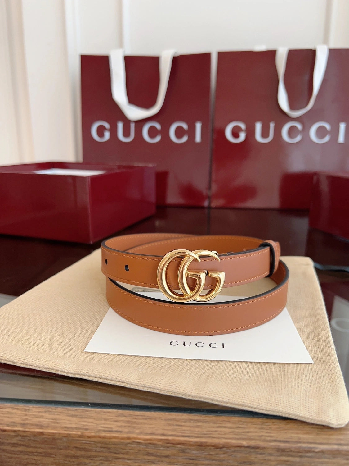 Gucci Premium Leather Belt with GG Buckle - Hình 3