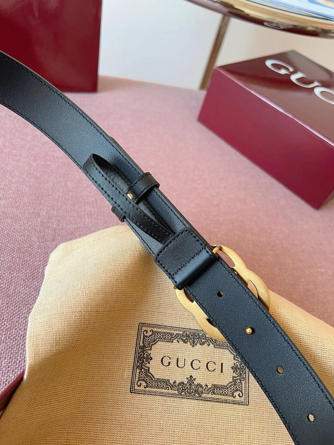 Gucci Premium Leather Belt with Gold GG Buckle - Hình 5