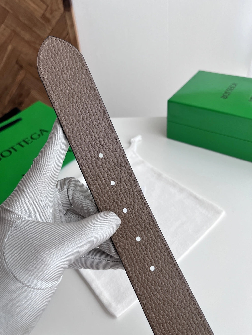 Bottega Veneta Reversible Leather Belt - Premium Quality - Hình 5