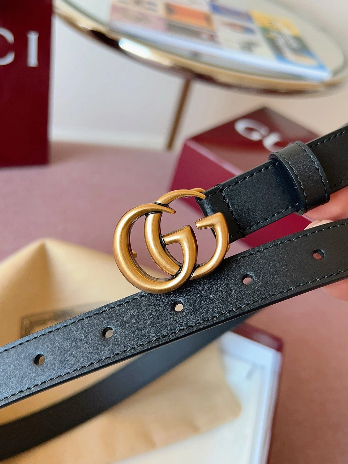 Gucci Leather Belt with Double G Buckle - Hình 5