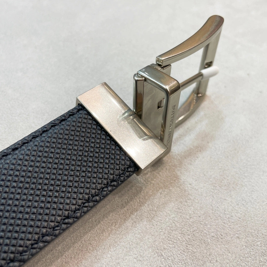 Premium Reversible Leather Belt with Textured and Smooth Sides - Hình 6