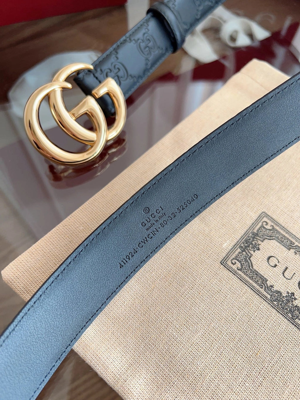 Black leather belt with gold GG buckle - Hình 5