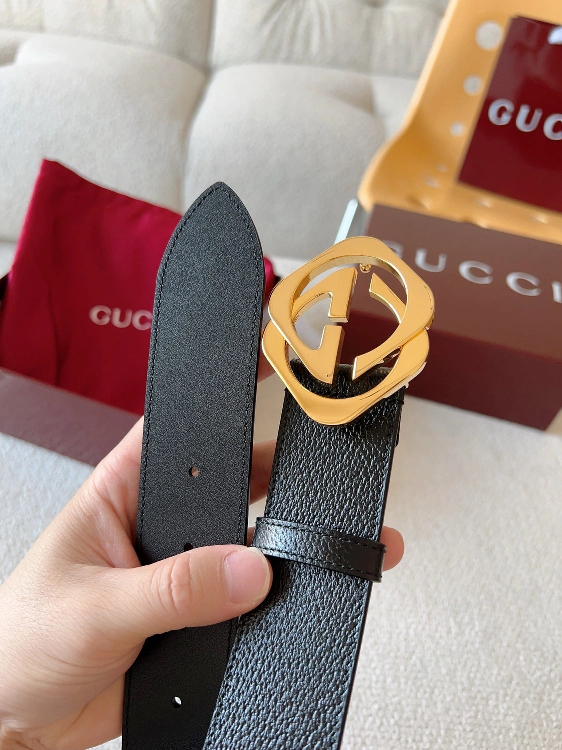 Gucci Premium Leather Belt with Iconic Logo Buckle - Hình 6