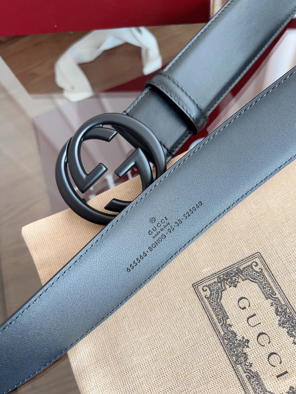 Gucci Premium Black Leather Belt with Iconic Logo Buckle - Hình 6