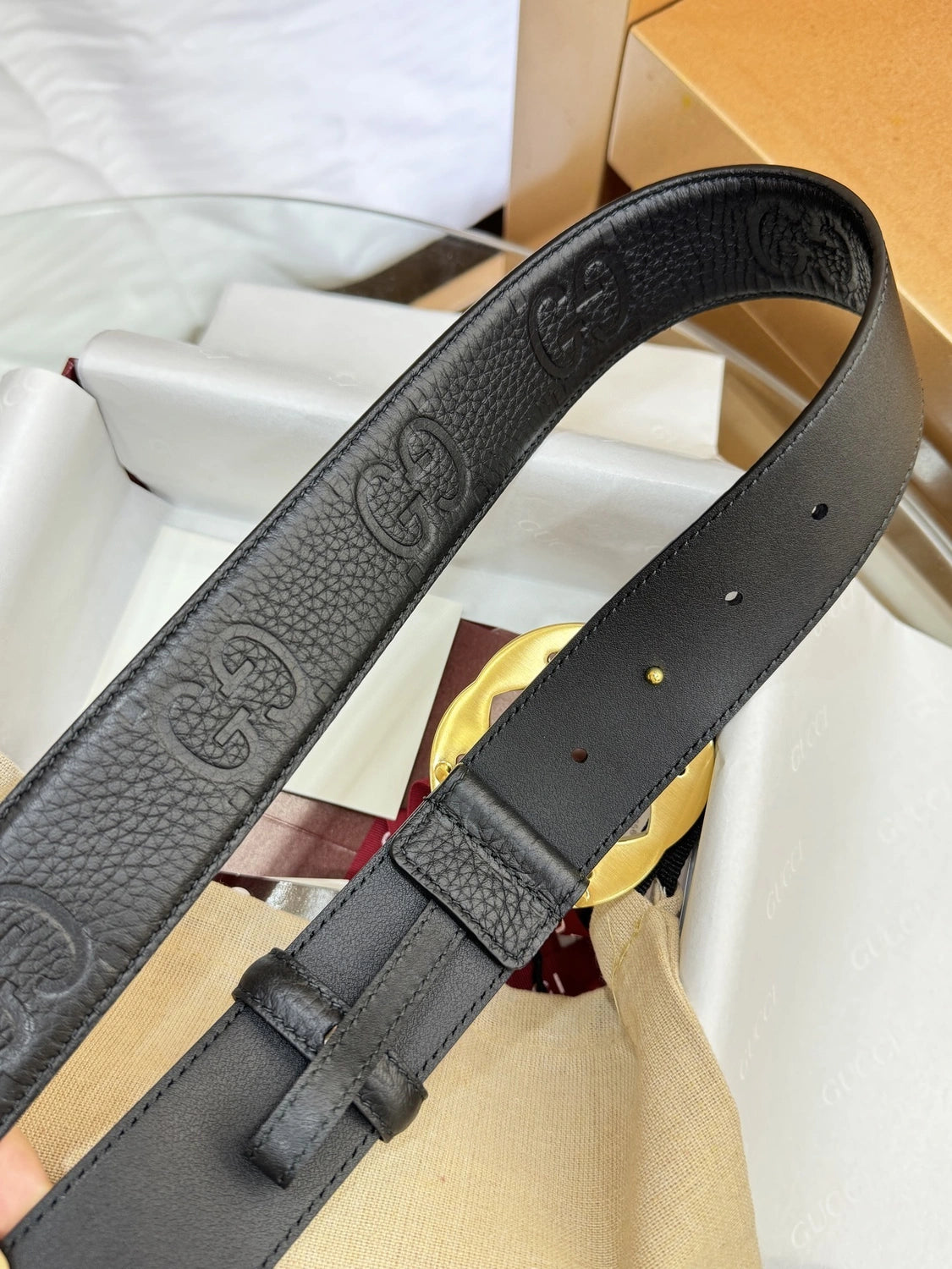 Gucci Premium Leather Belt with Gold GG Buckle - Hình 6