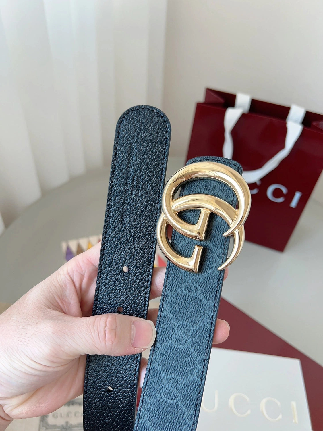 Gucci Premium Quality Belt with Gold Logo Buckle - Hình 6
