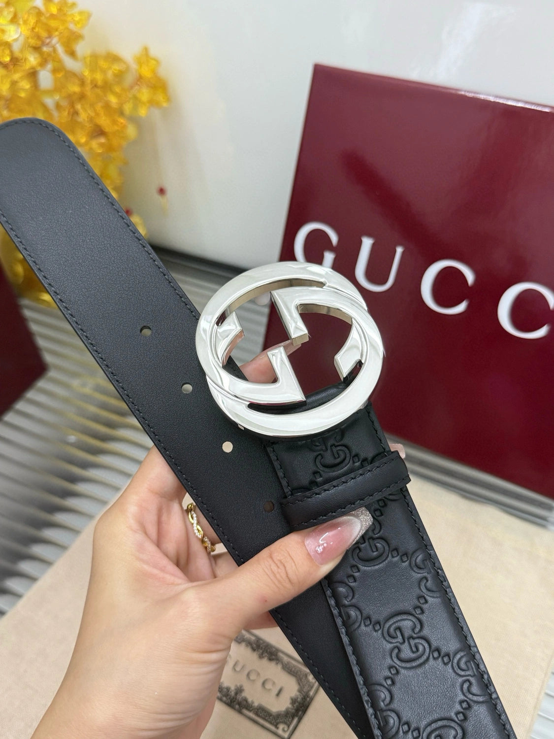 Gucci Premium Black Leather Belt with GG Logo Buckle - Hình 6