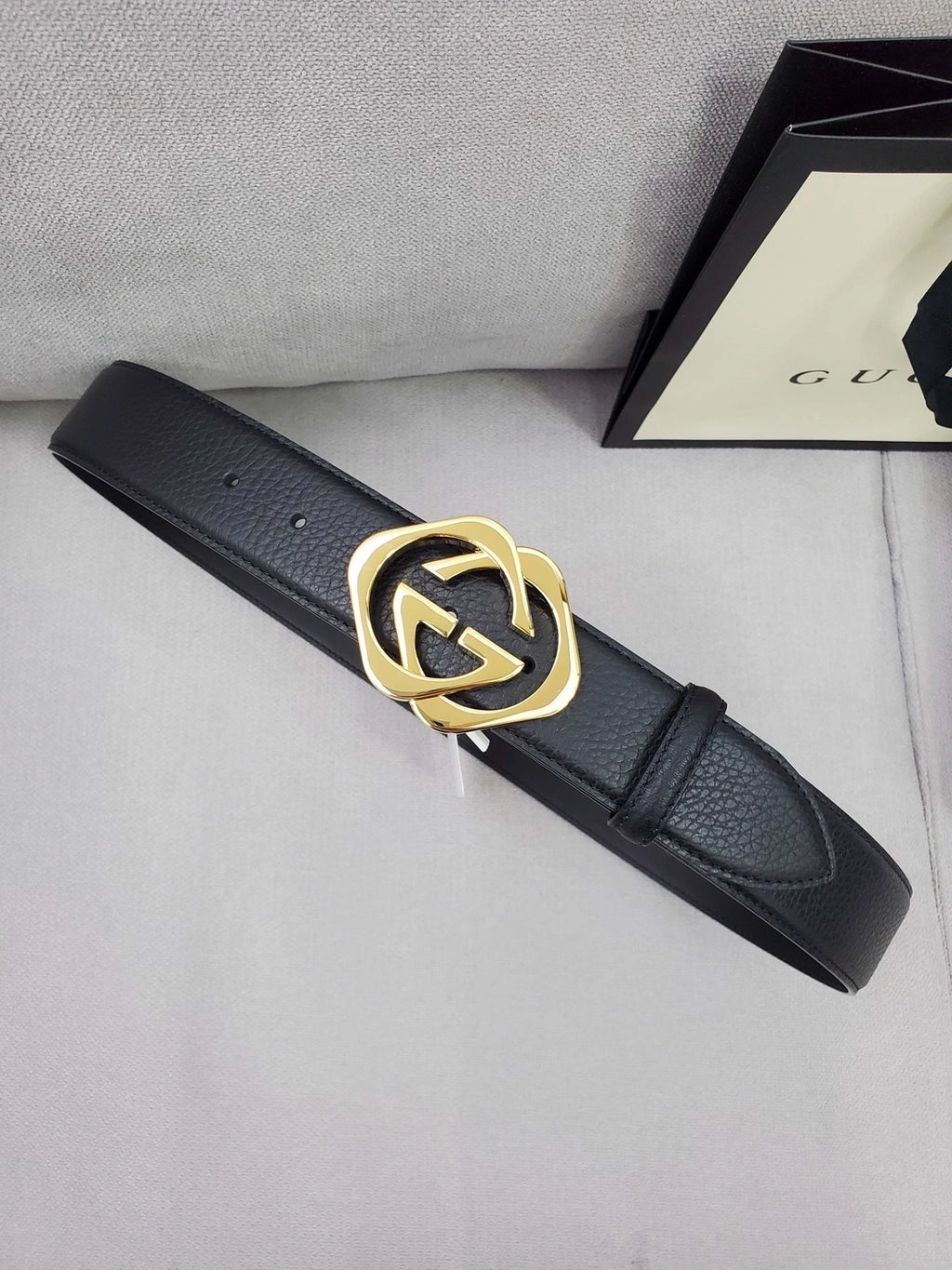 Gucci Premium Black Leather Belt with Gold Buckle - Hình 5