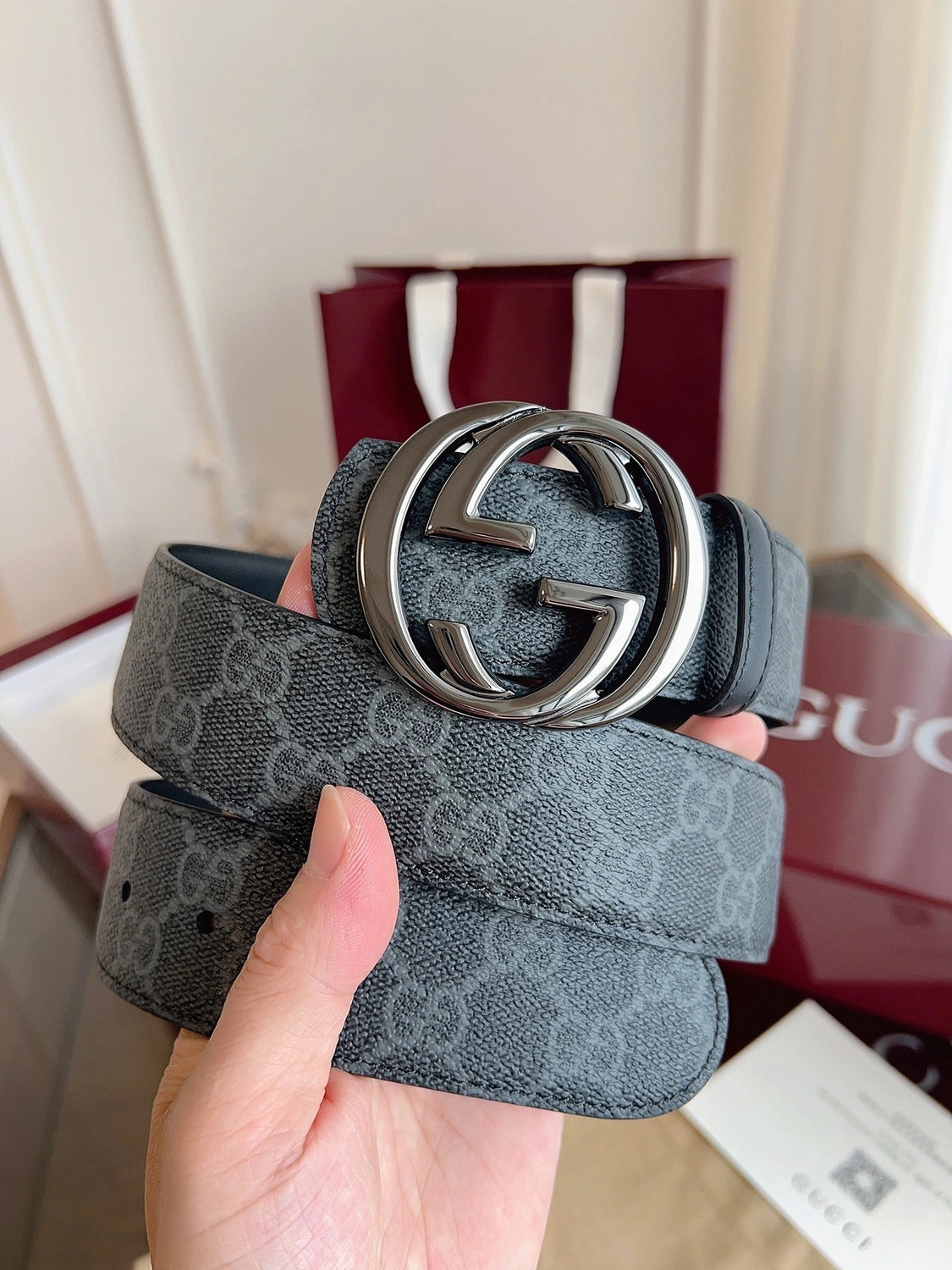 Gucci Premium Leather Belt with GG Buckle - Hình 5