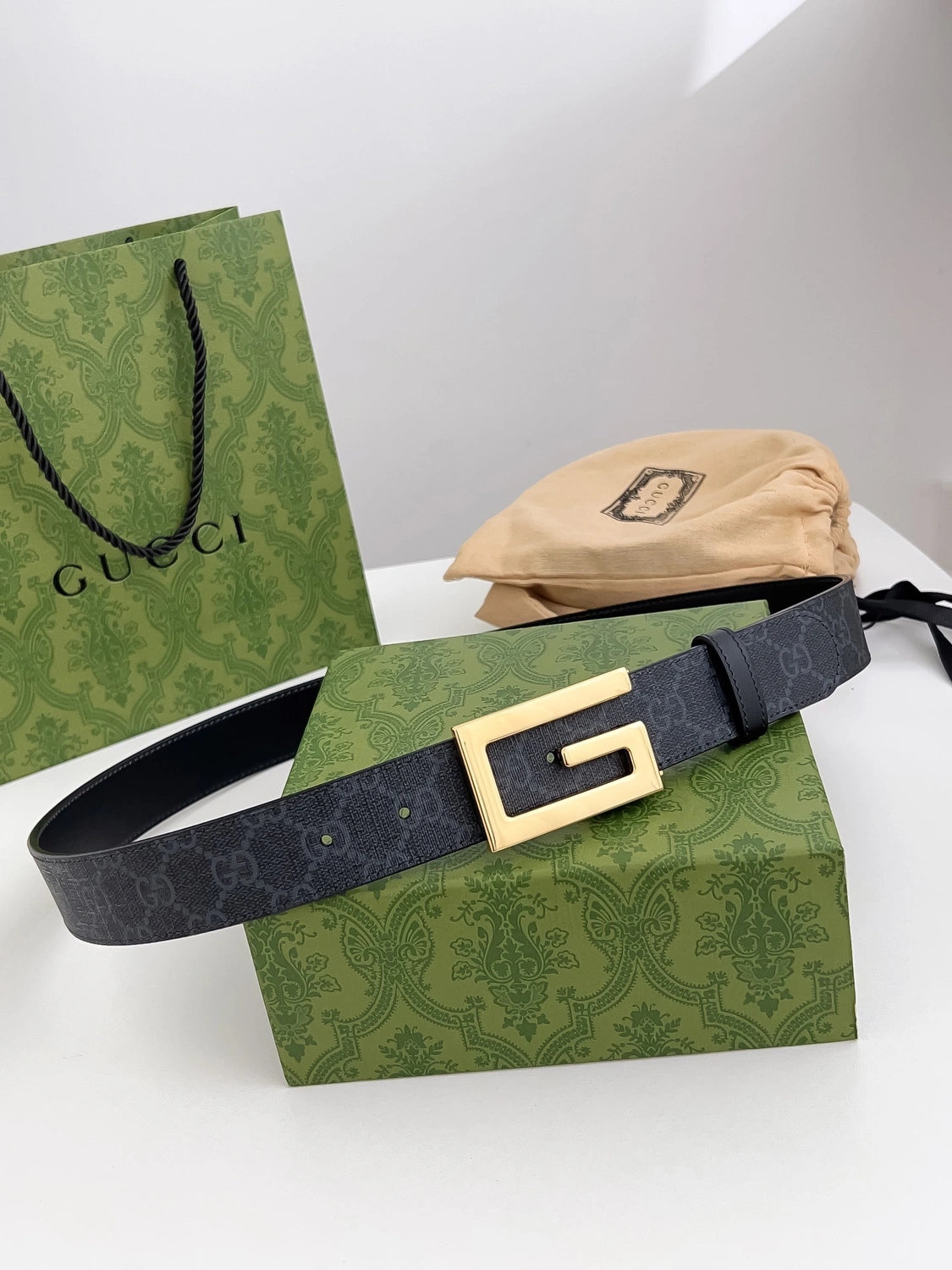 Gucci Premium Leather Belt with GG Buckle - Hình 2