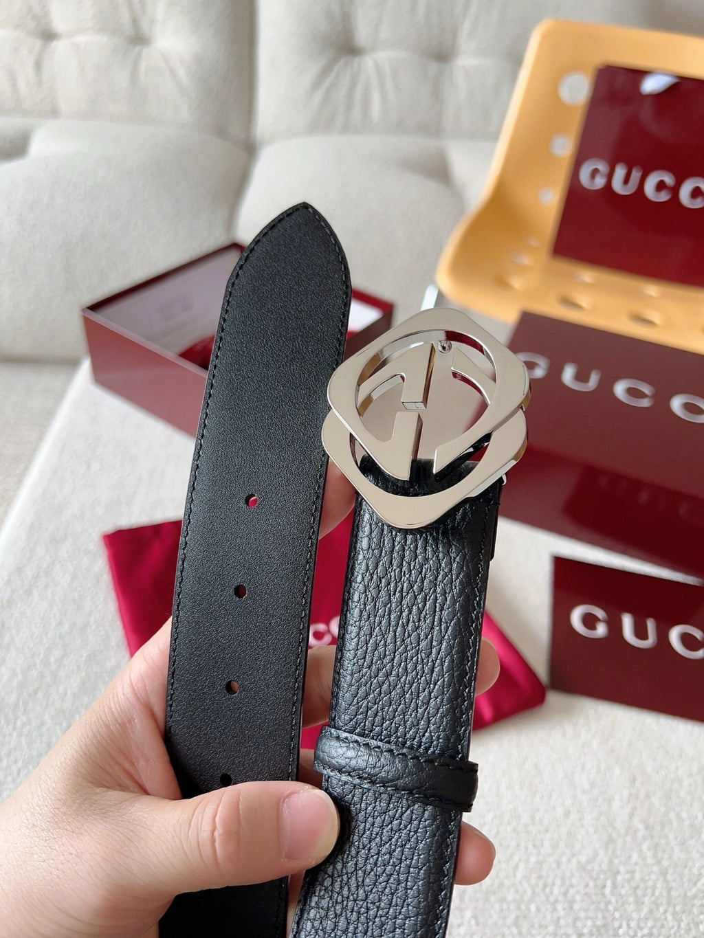 Gucci Premium Leather Belt with GG Logo Buckle - Hình 7