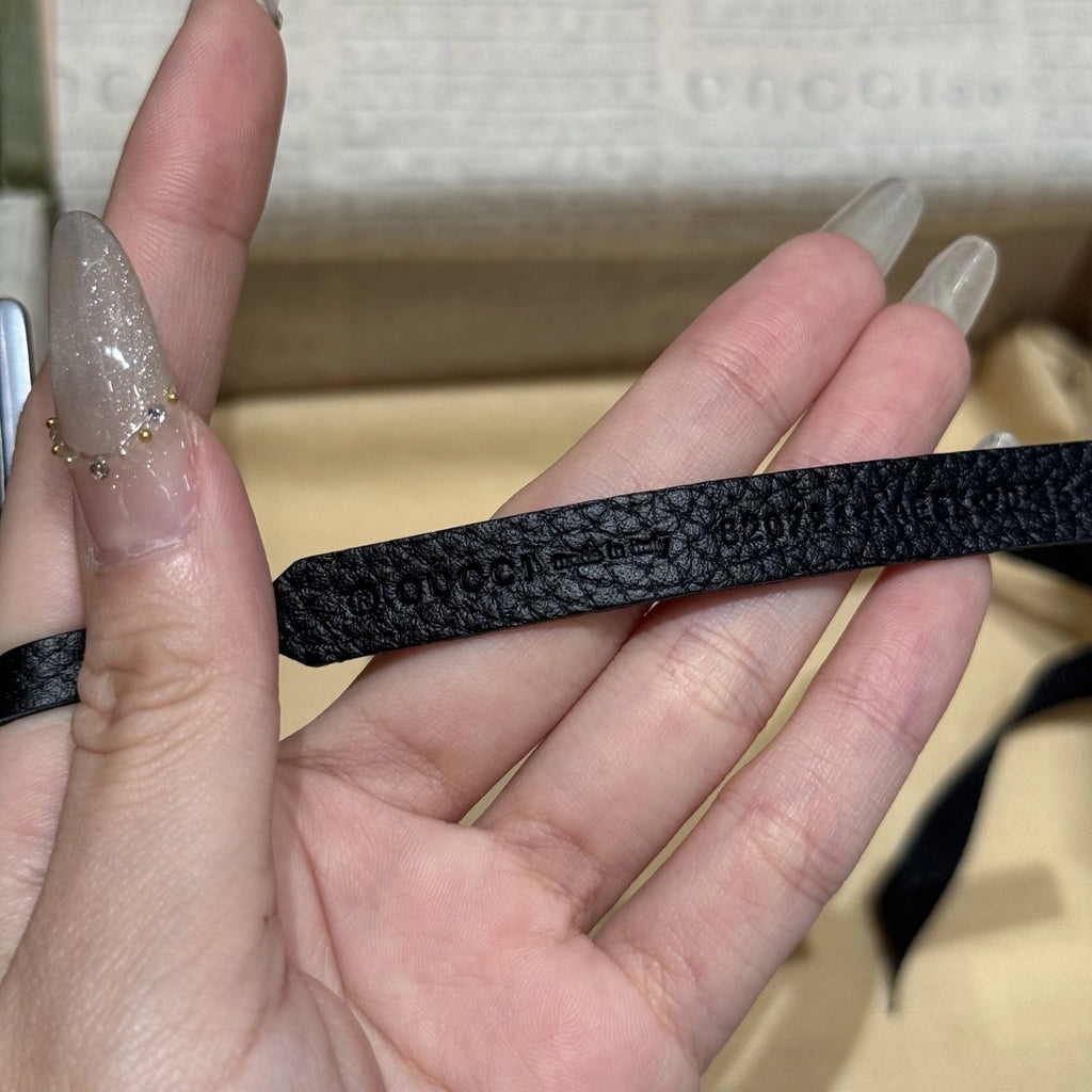 Gucci Signature Black Leather Belt with Silver Buckle - Hình 7