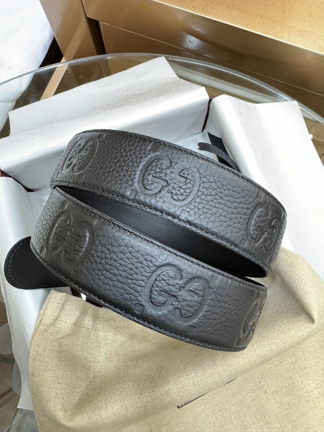 Gucci Premium Leather Belt with Gold GG Buckle - Hình 7