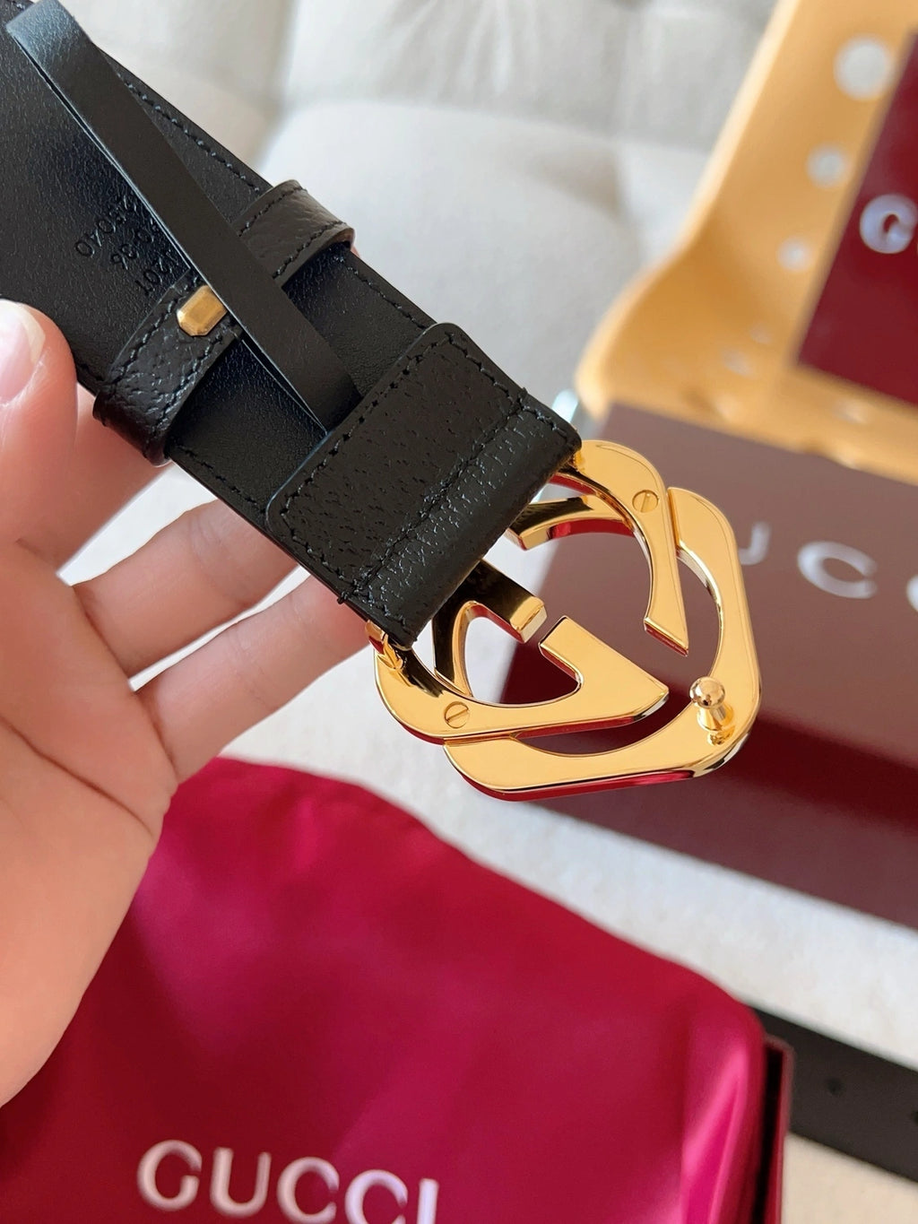 Gucci Premium Leather Belt with Iconic Logo Buckle - Hình 7