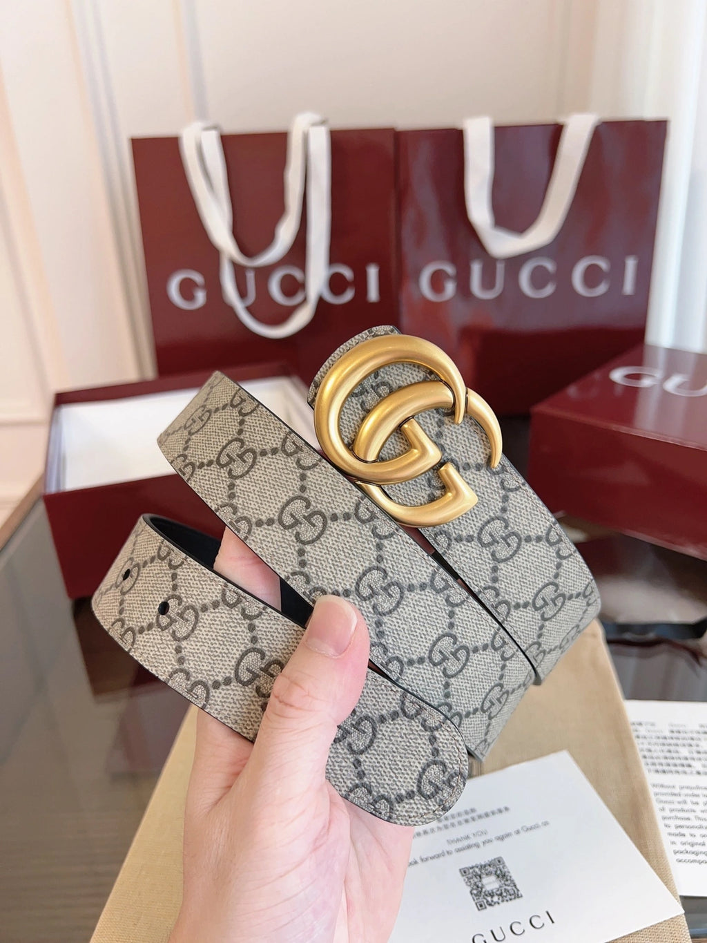 Gucci Reversible Belt with Double G Buckle - Hình 6