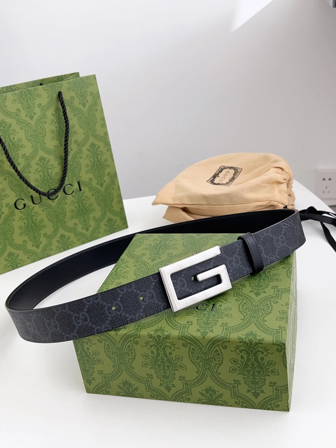 Gucci Black GG Supreme Belt with Silver Rectangular Buckle - Hình 6