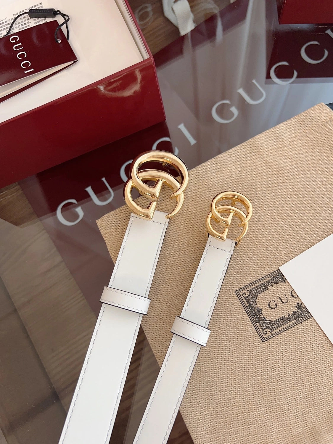 Gucci White Leather Belt with Gold GG Buckle - Hình 5
