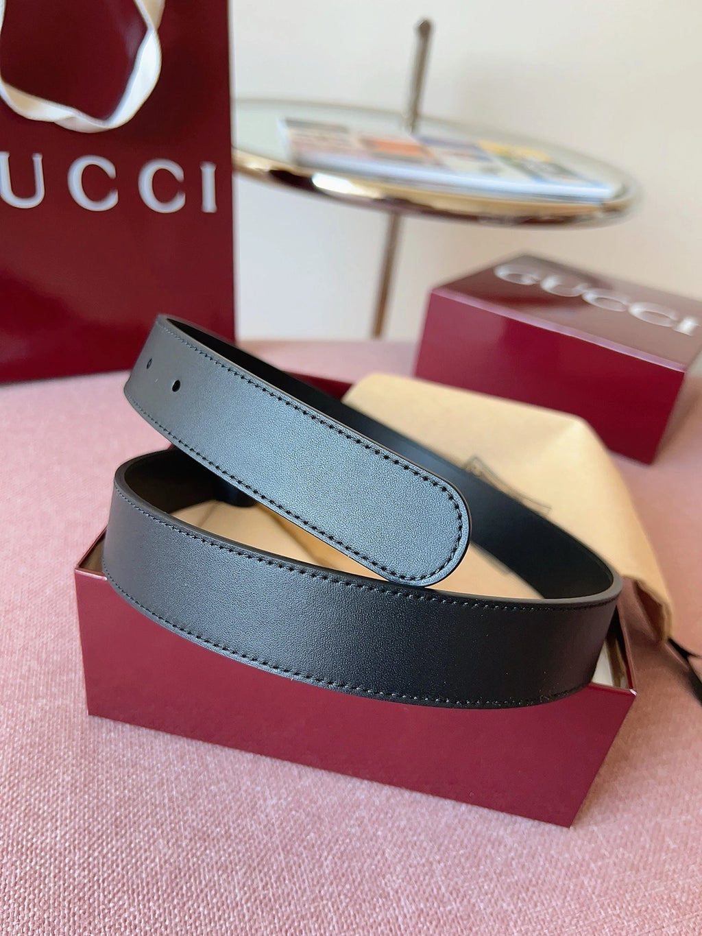 Gucci Premium Leather Belt with Gold GG Buckle - Hình 8