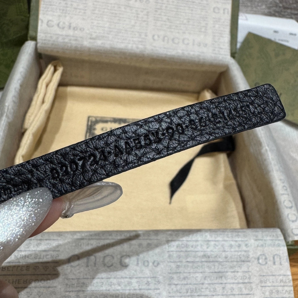 Gucci Signature Black Leather Belt with Silver Buckle - Hình 8