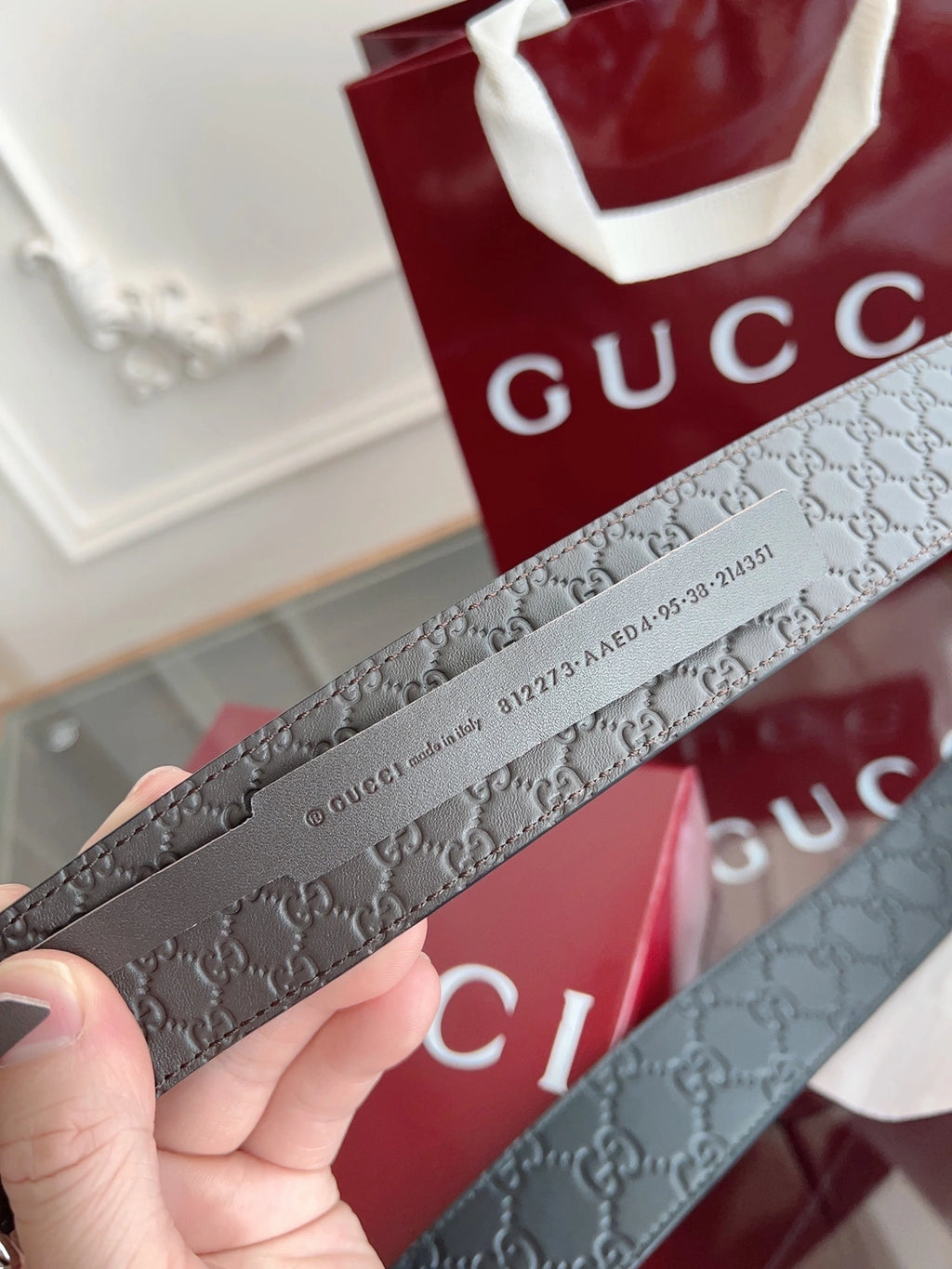 Gucci Premium Leather Belt with Double G Buckle - Hình 8
