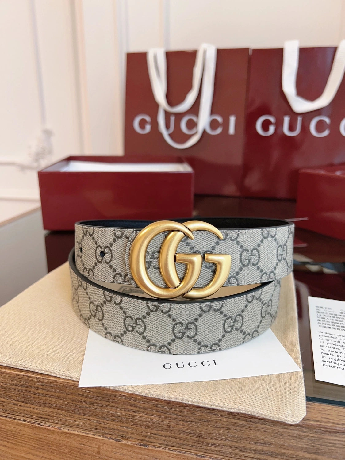 Gucci Reversible Belt with Double G Buckle - Hình 7