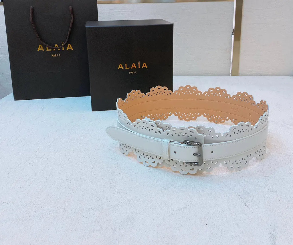 Alaïa White Scalloped Belt