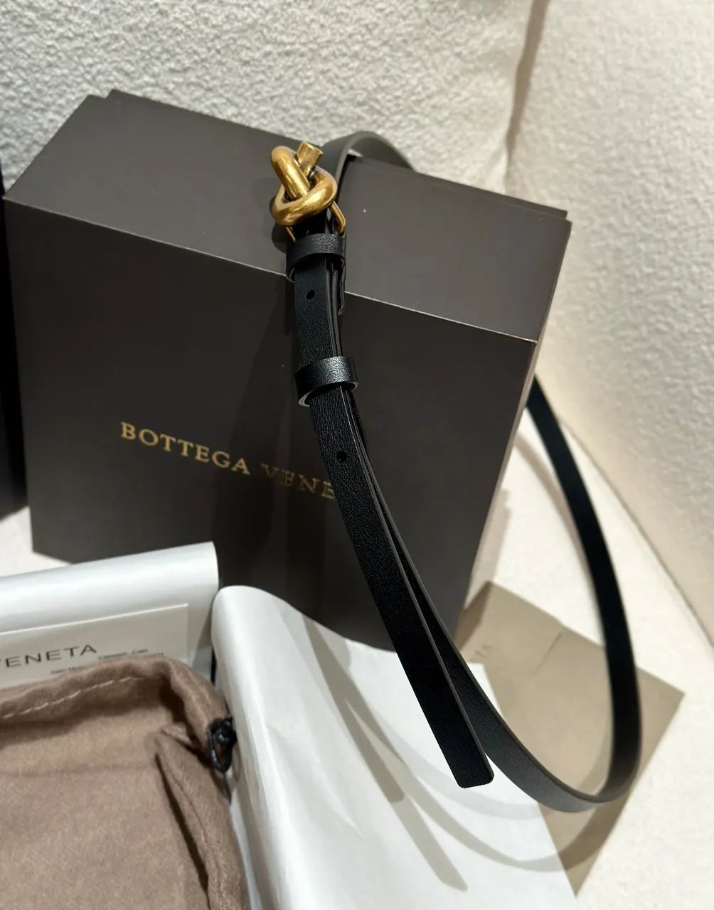 Bottega Veneta Black Leather Belt - Hình 2