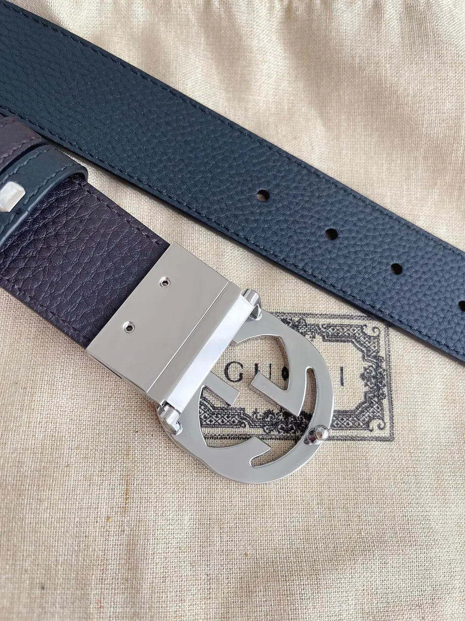 Gucci Black Leather Belt silver interlocking - Hình 4