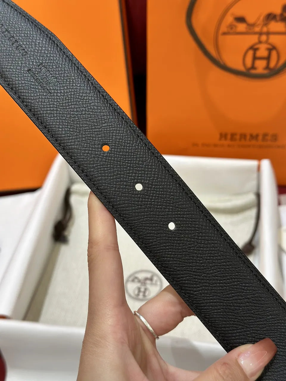 Hermes Black Togo Leather Belt - Hình 3