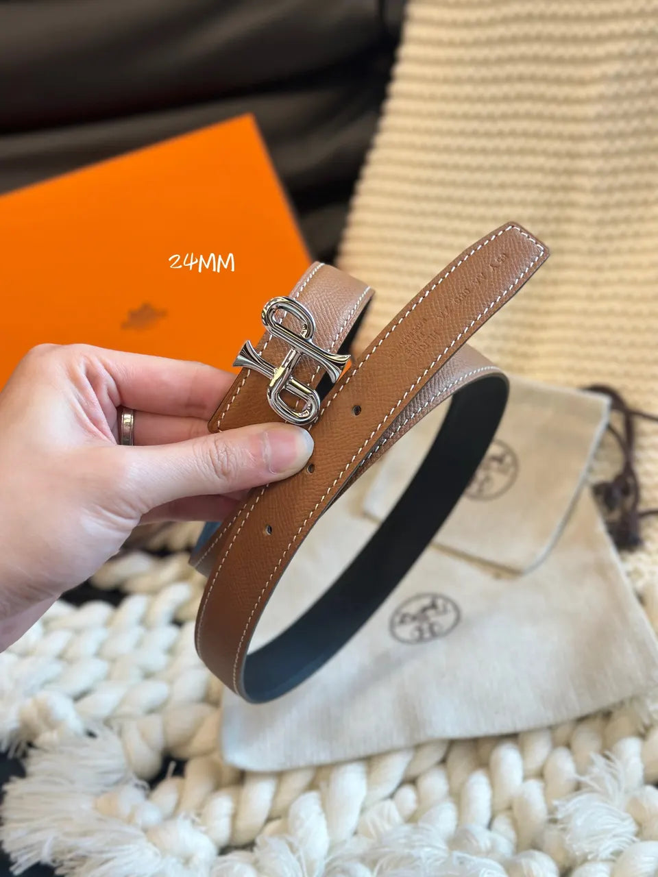 Hermes Reversible Black Tan Belt - Hình 4