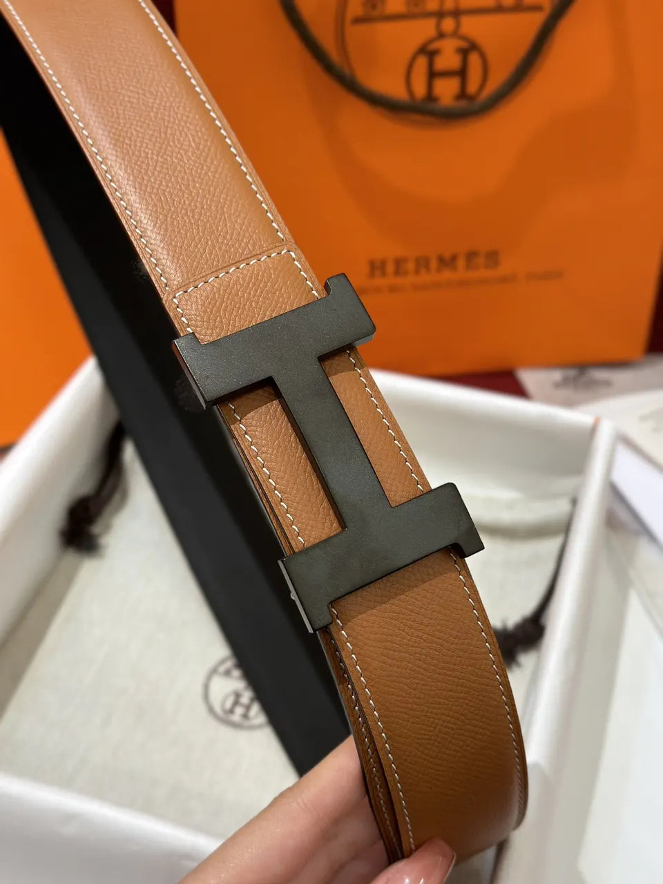 matte Hermes Fauve Leather Belt - Hình 4
