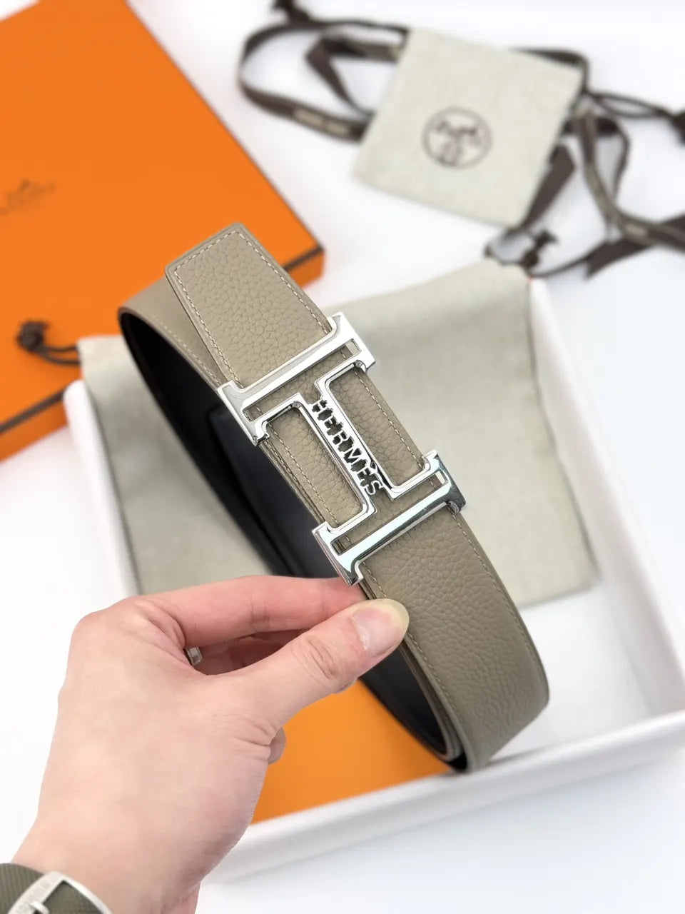 silver Hermes Dove Gray Leather Belt - Hình 4