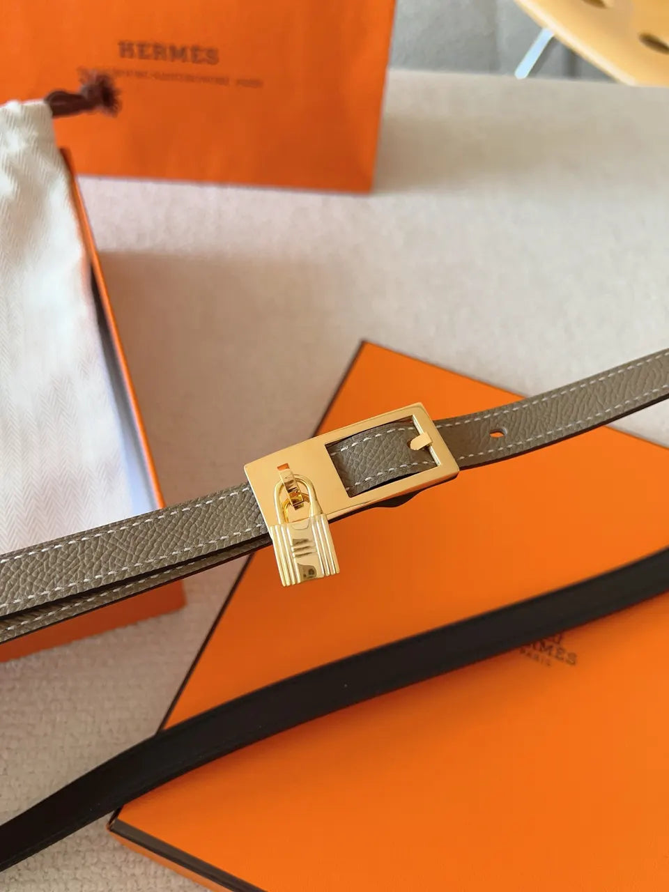 gold Hermes Khaki Leather Belt - Hình 4