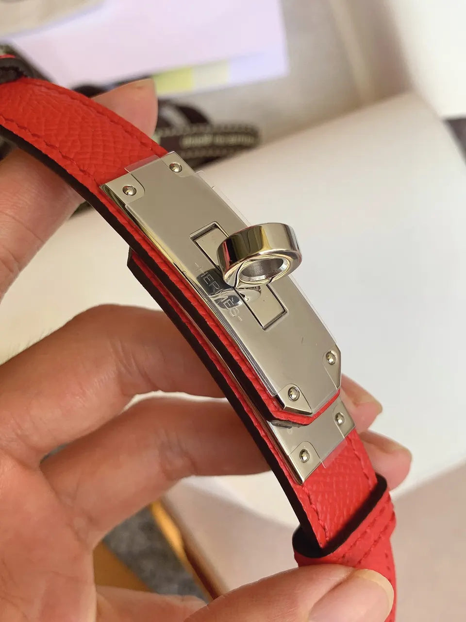 Hermes Red Epsom Bracelet Gold - Hình 2