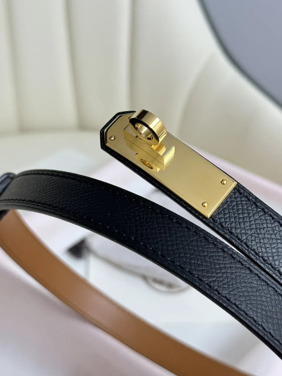gold kelly Hermes Black Grained Leather Belt - Hình 6