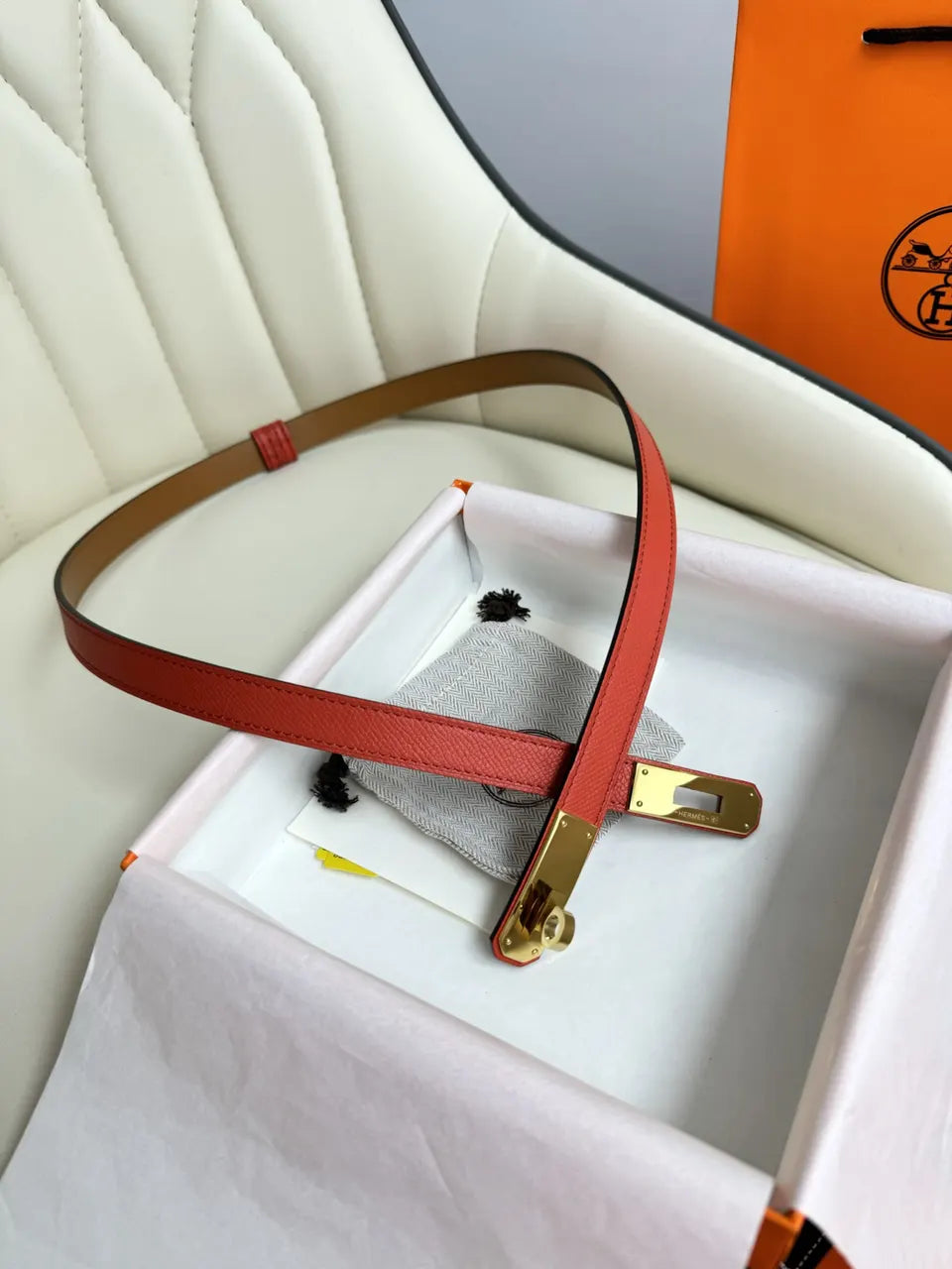 Hermes Rouge Casaque Leather Belt gold - Hình 3