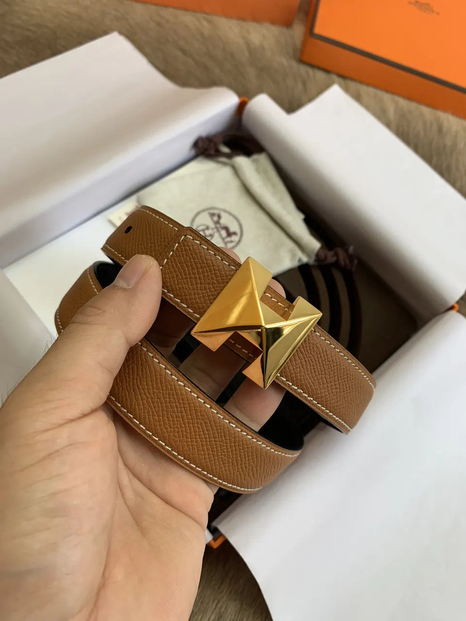 Hermes Gold Pyramid Buckle Caramel Leather Belt - Hình 7
