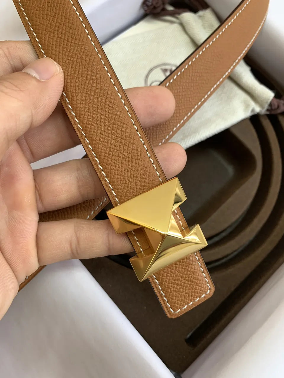 Hermes Gold Pyramid Buckle Caramel Leather Belt - Hình 5