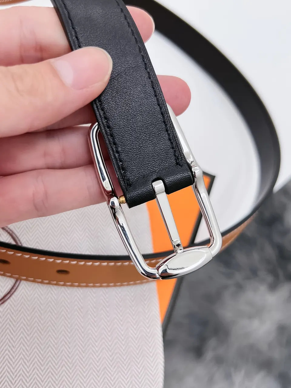 silver rectangular Hermes Gold Togo Leather Belt - Hình 3