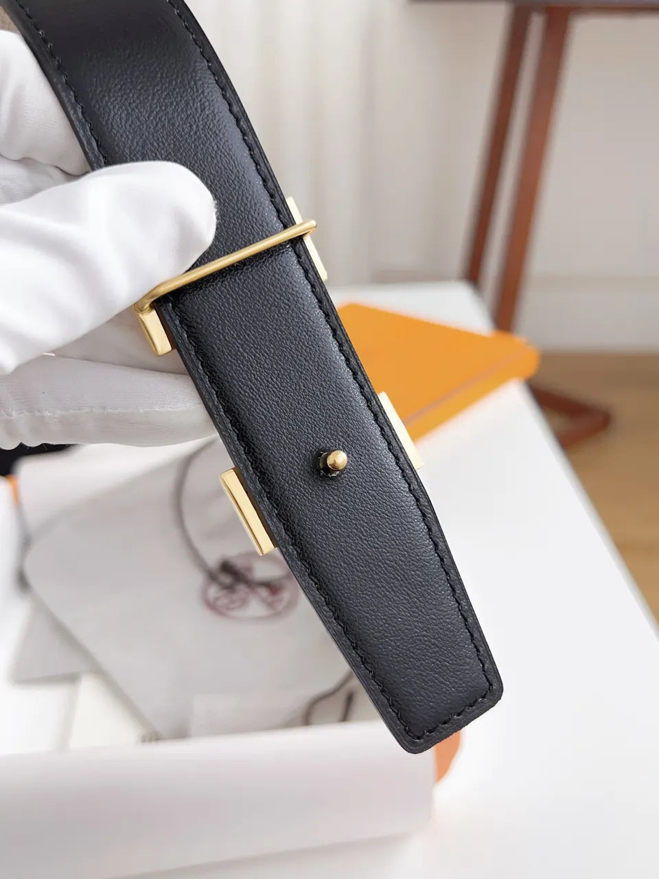 gold buckle Hermes Taupe Leather Belt - Hình 5