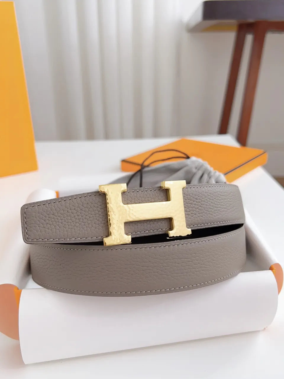 gold buckle Hermes Taupe Leather Belt