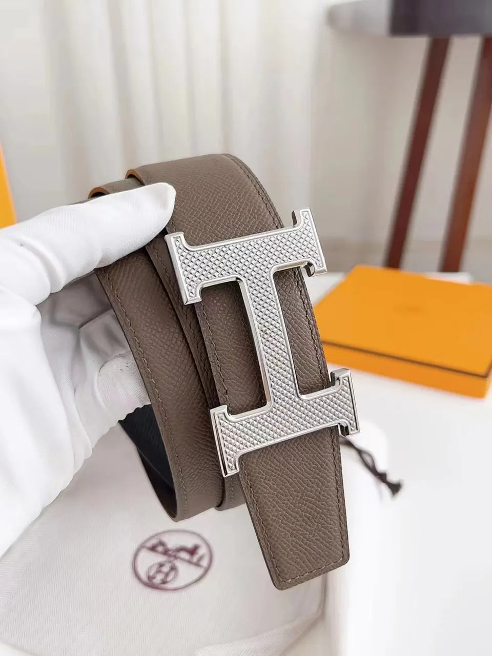 silver textured Hermes Taupe Leather Belt - Hình 4